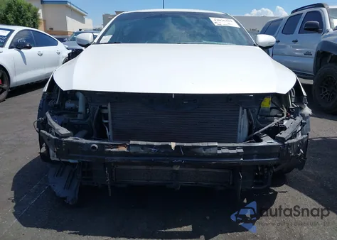 2015 Kia Optima Hybrid z USA, uszkodzony, nr VIN KNAGM4AD3F5080687